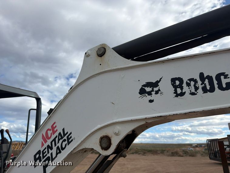 image for item EW1182 2012 Bobcat E32 mini excavator