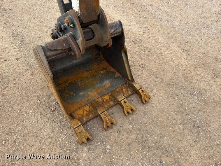 image for item EW1182 2012 Bobcat E32 mini excavator