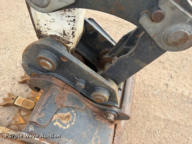 image for item EW1182 2012 Bobcat E32 mini excavator