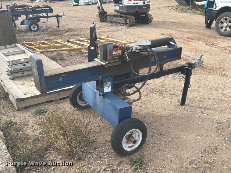 image for item EW1183 Iron & Oak wood splitter