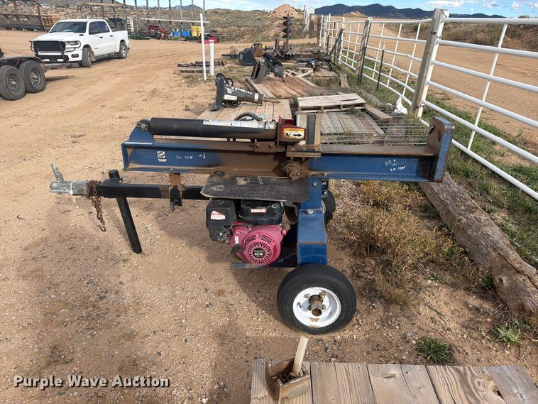 image for item EW1183 Iron & Oak wood splitter