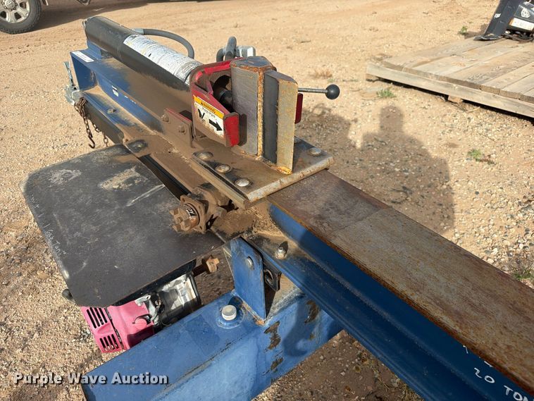 image for item EW1183 Iron & Oak wood splitter