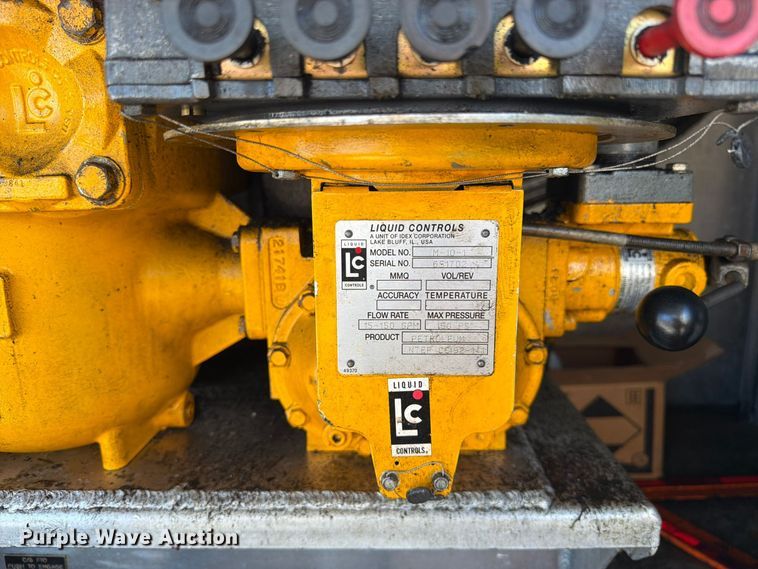 image for item EW1186 2015 Freightliner 114SD fuel truck