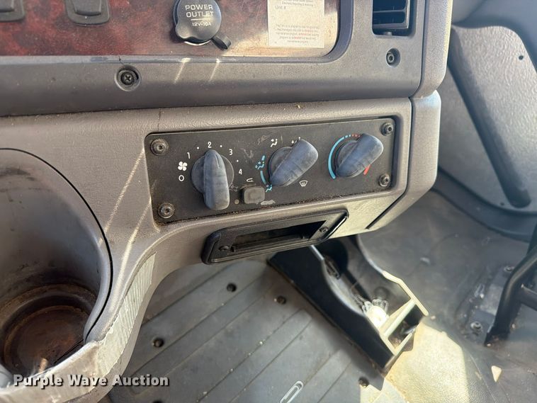 image for item EW1186 2015 Freightliner 114SD fuel truck