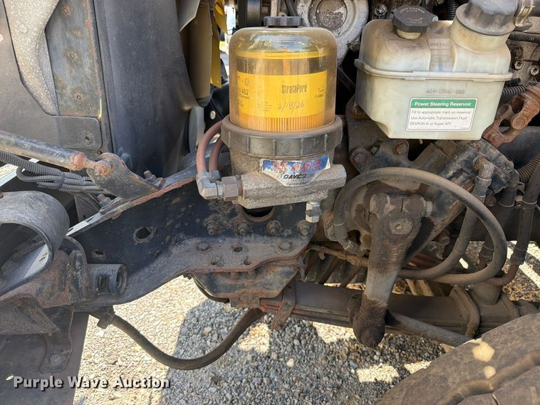 image for item EW1186 2015 Freightliner 114SD fuel truck