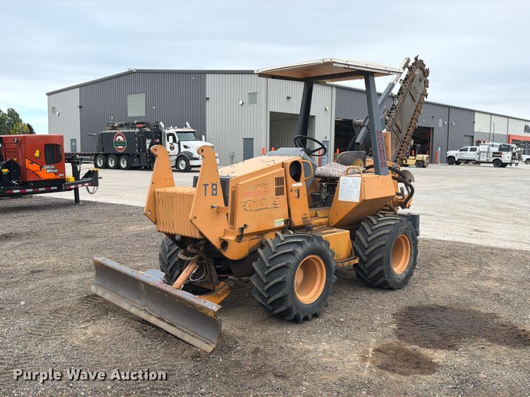 image for item EW1189 2001 Case 560 trencher