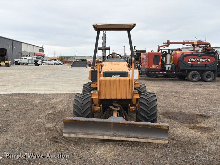 image for item EW1189 2001 Case 560 trencher