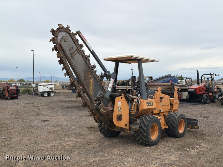 image for item EW1189 2001 Case 560 trencher