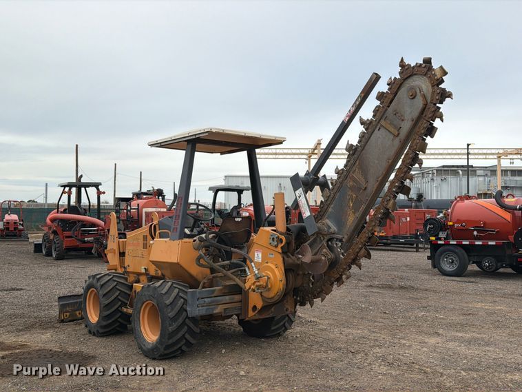 image for item EW1189 2001 Case 560 trencher