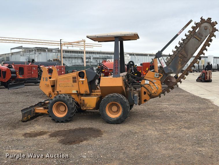 image for item EW1189 2001 Case 560 trencher