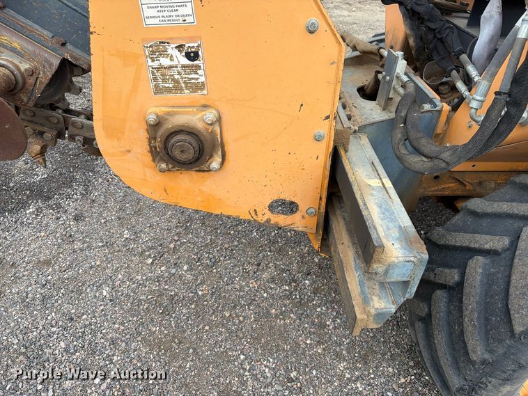 image for item EW1189 2001 Case 560 trencher