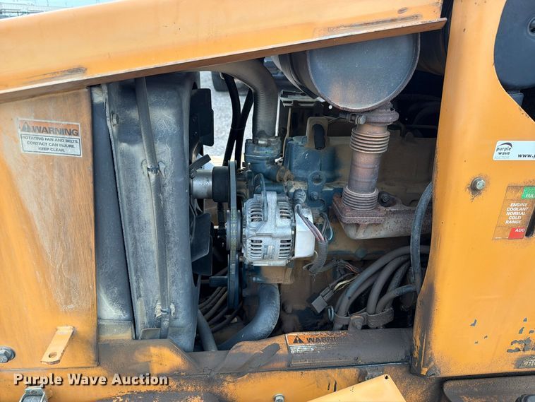 image for item EW1189 2001 Case 560 trencher