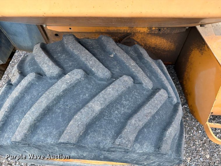 image for item EW1189 2001 Case 560 trencher