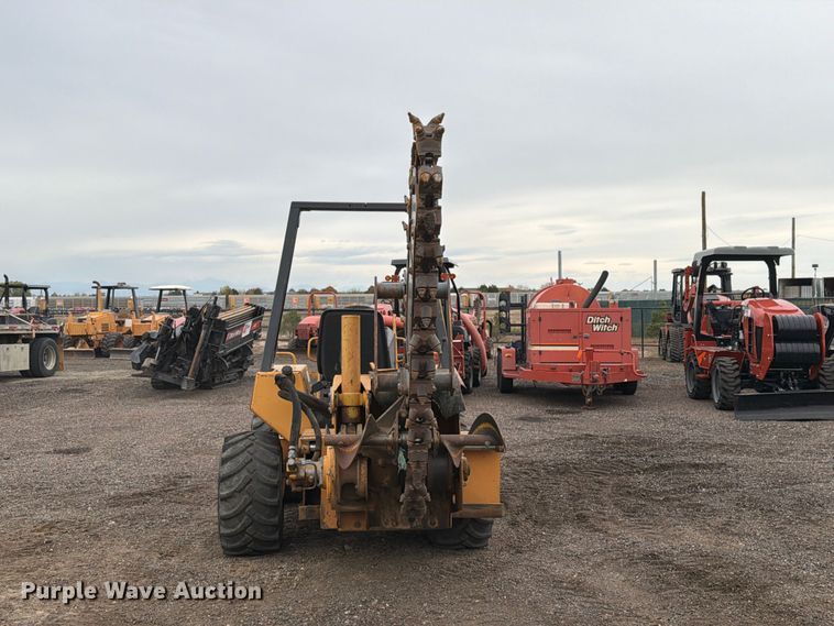 image for item EW1190 1998 Case 560 trencher