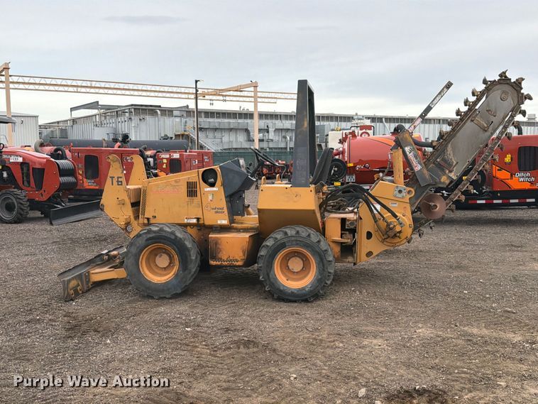 image for item EW1190 1998 Case 560 trencher