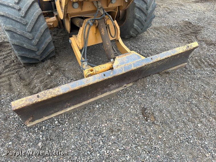 image for item EW1190 1998 Case 560 trencher