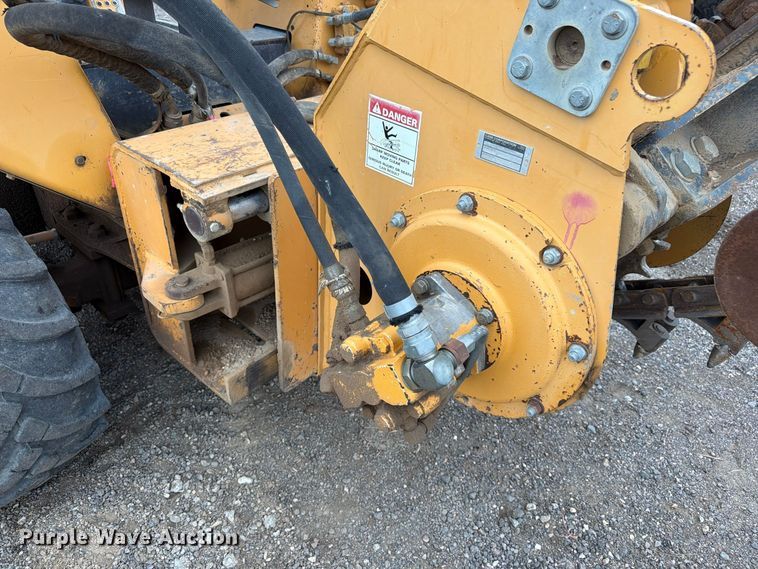 image for item EW1190 1998 Case 560 trencher