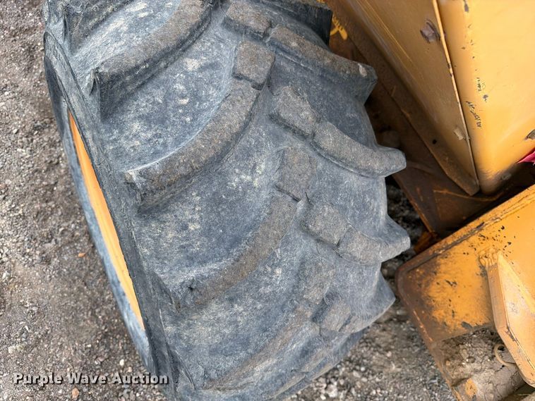 image for item EW1190 1998 Case 560 trencher