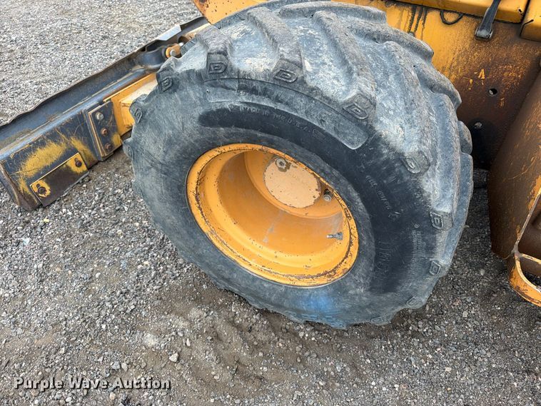 image for item EW1190 1998 Case 560 trencher