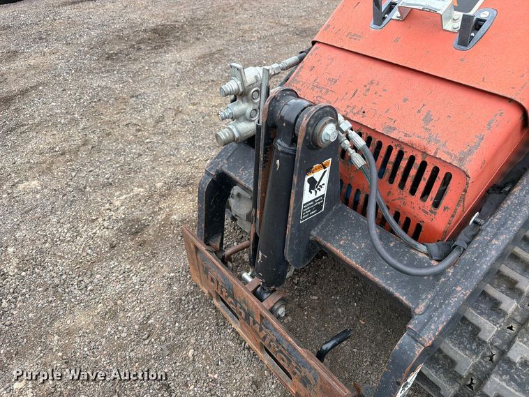 image for item EW1192 2008 Ditch Witch 650 compact utility loader