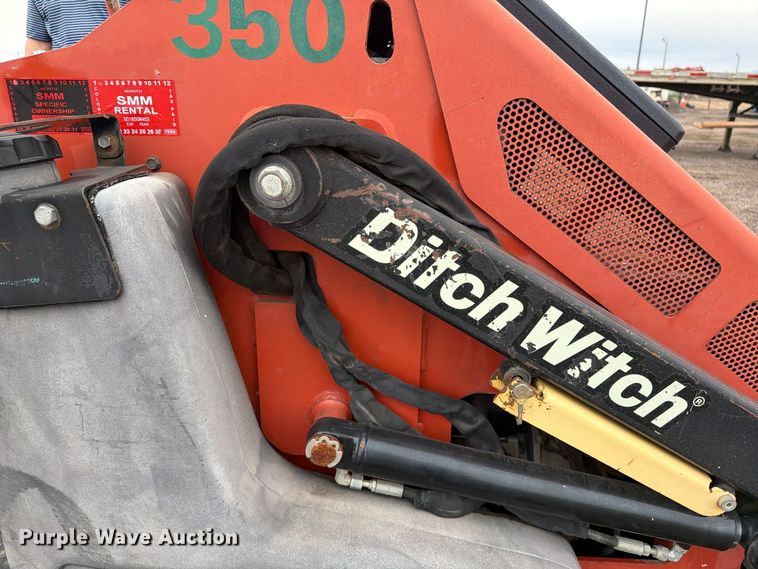 image for item EW1192 2008 Ditch Witch 650 compact utility loader