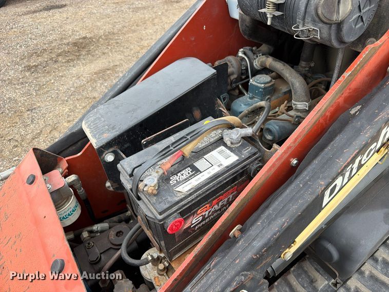 image for item EW1192 2008 Ditch Witch 650 compact utility loader