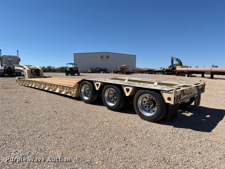 image for item EW7494 2006 Trail king TK110HDG-503 lowboy equipment trailer