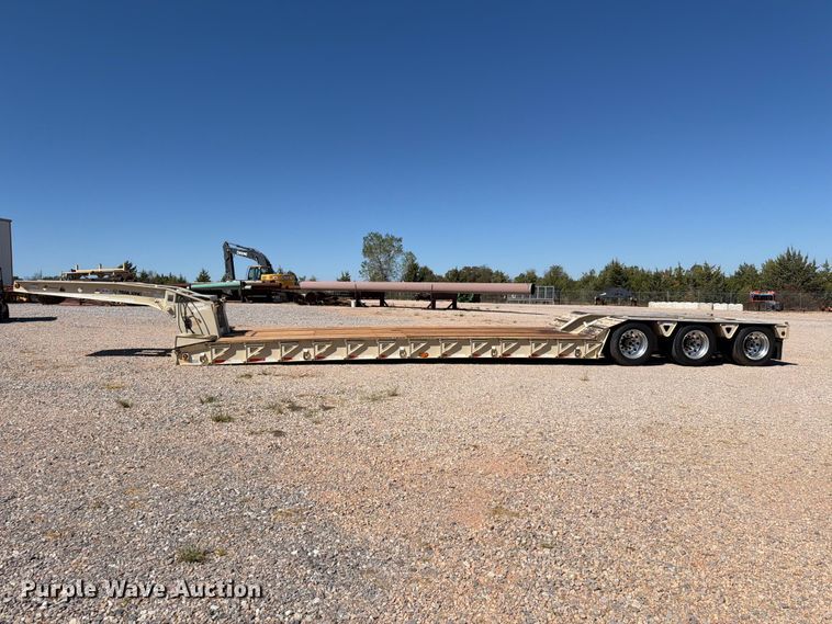image for item EW7494 2006 Trail king TK110HDG-503 lowboy equipment trailer
