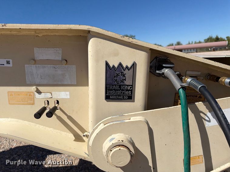 image for item EW7494 2006 Trail king TK110HDG-503 lowboy equipment trailer