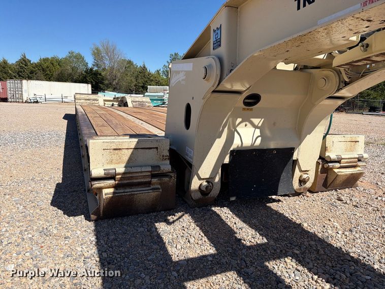 image for item EW7494 2006 Trail king TK110HDG-503 lowboy equipment trailer