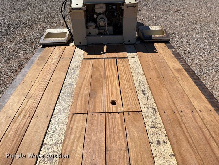 image for item EW7494 2006 Trail king TK110HDG-503 lowboy equipment trailer