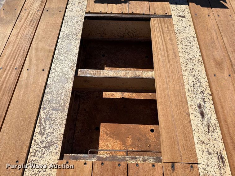 image for item EW7494 2006 Trail king TK110HDG-503 lowboy equipment trailer
