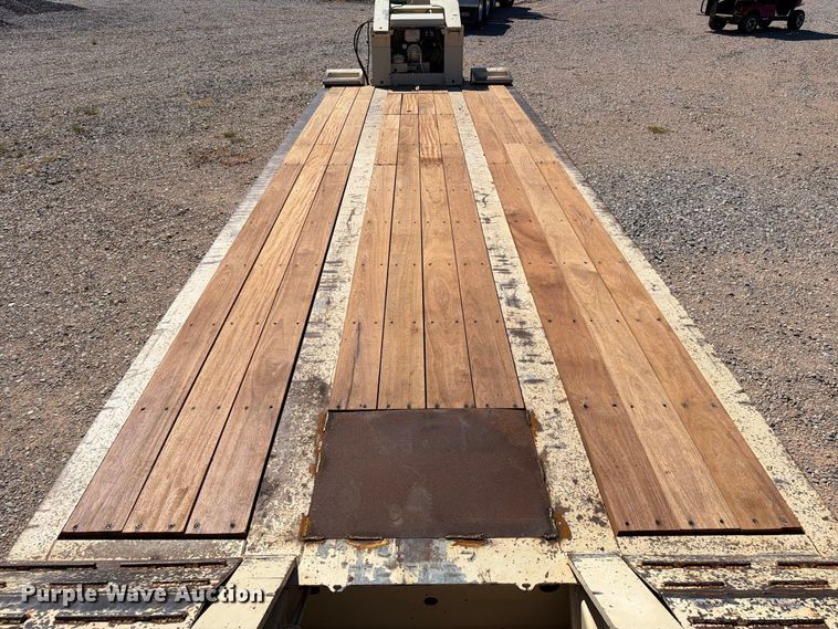 image for item EW7494 2006 Trail king TK110HDG-503 lowboy equipment trailer