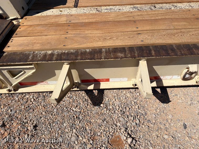 image for item EW7494 2006 Trail king TK110HDG-503 lowboy equipment trailer