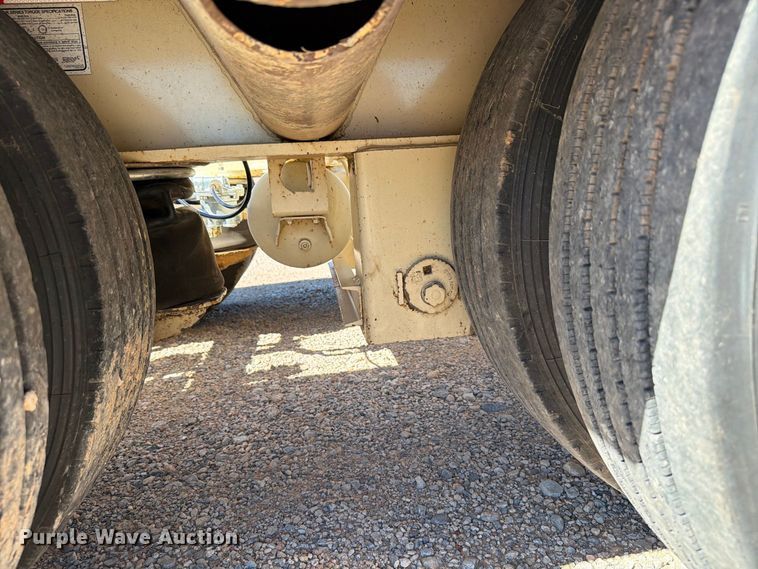 image for item EW7494 2006 Trail king TK110HDG-503 lowboy equipment trailer