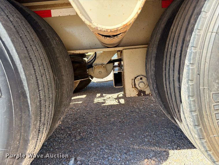 image for item EW7494 2006 Trail king TK110HDG-503 lowboy equipment trailer