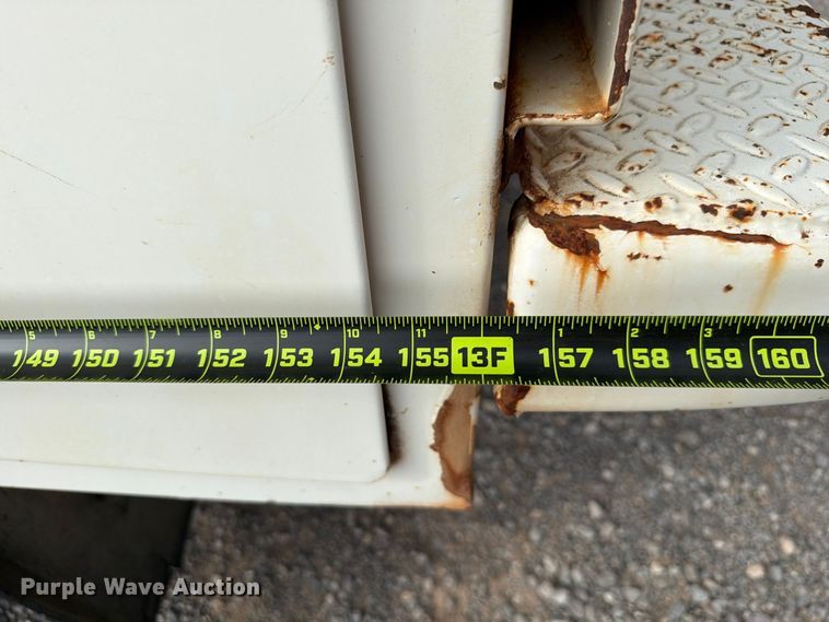 image for item EW7568 2007 International DuraStar 4400 utility / service truck