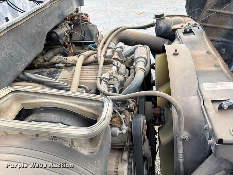 image for item EW7568 2007 International DuraStar 4400 utility / service truck