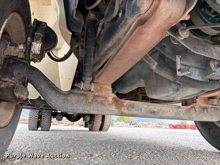 image for item EW7568 2007 International DuraStar 4400 utility / service truck