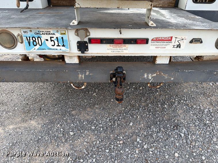 image for item EW7569 2017 Ford F550 Super Duty bucket truck