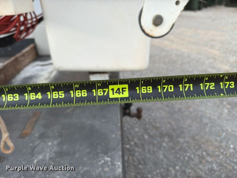 image for item EW7569 2017 Ford F550 Super Duty bucket truck