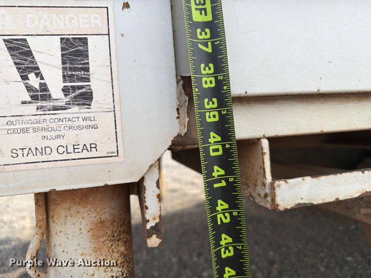 image for item EW7569 2017 Ford F550 Super Duty bucket truck