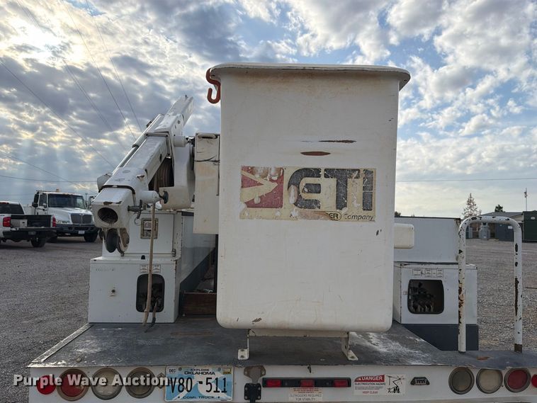 image for item EW7569 2017 Ford F550 Super Duty bucket truck