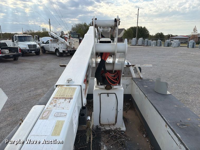 image for item EW7569 2017 Ford F550 Super Duty bucket truck