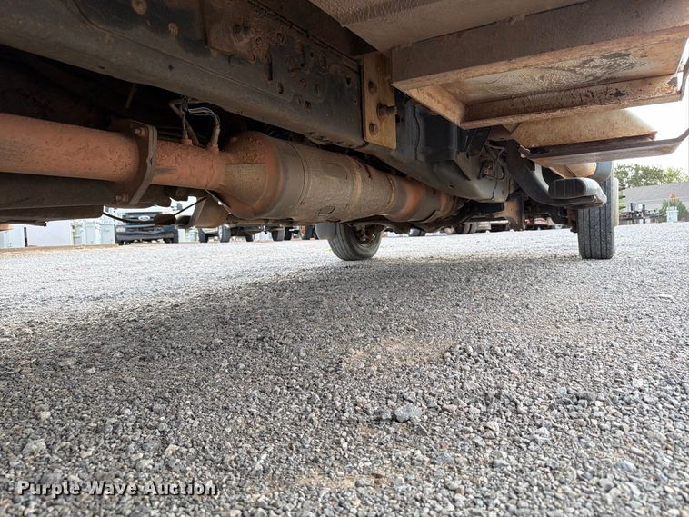 image for item EW7569 2017 Ford F550 Super Duty bucket truck