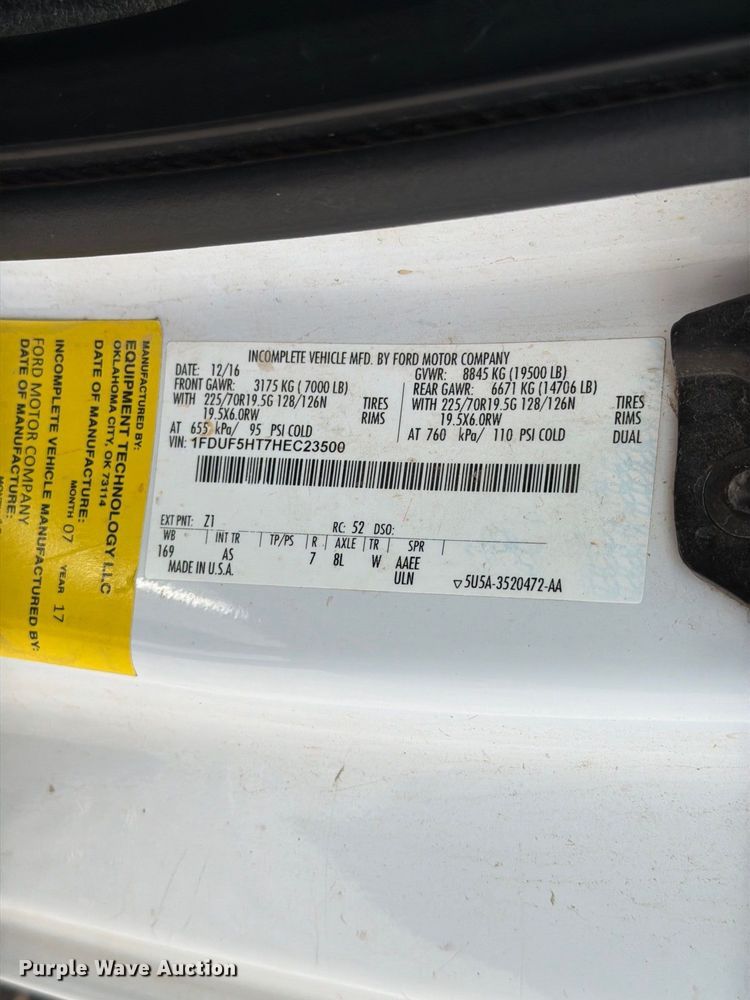 image for item EW7569 2017 Ford F550 Super Duty bucket truck