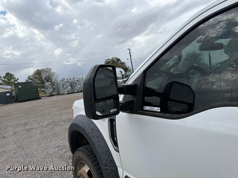 image for item EW7570 2017 Ford F550 Super Duty bucket truck
