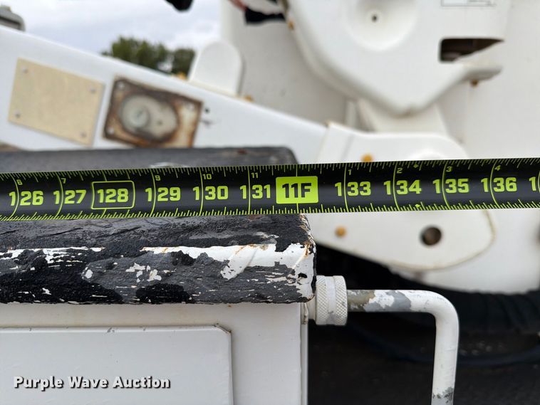 image for item EW7570 2017 Ford F550 Super Duty bucket truck