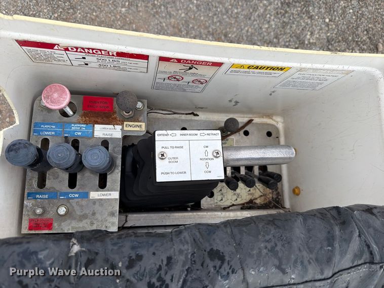 image for item EW7570 2017 Ford F550 Super Duty bucket truck