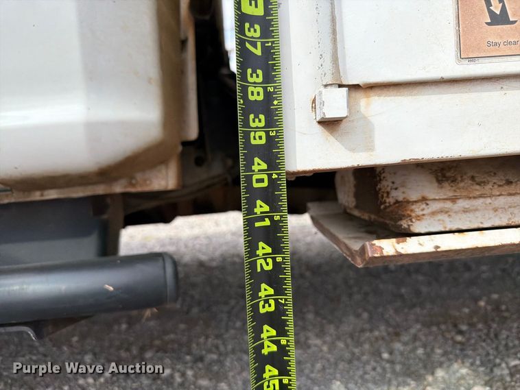 image for item EW7570 2017 Ford F550 Super Duty bucket truck